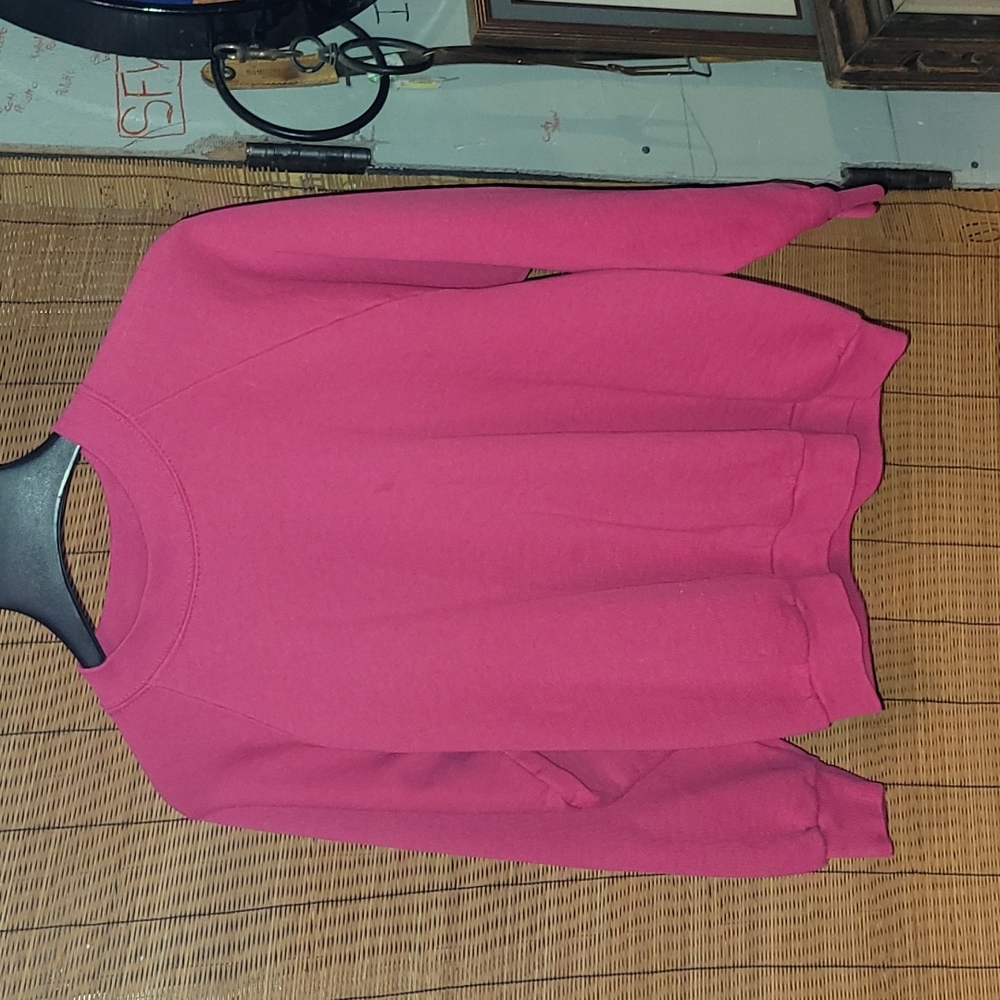 Vintage. Made in USA. Fruit of the Loom. Pullover. Womens size Medium.